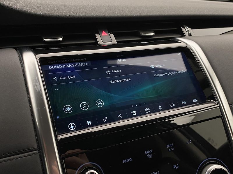 Land Rover Discovery Sport D150 S AWD AUT CZ - fotka 8 z 43