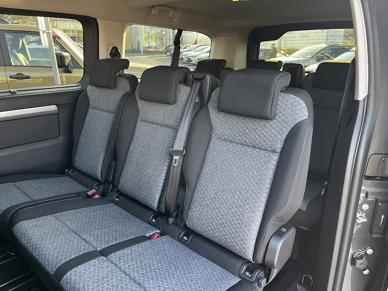 Toyota ProAce Verso 2.0D 8AT Family ODBĚR IHNED - fotka 13 z 32