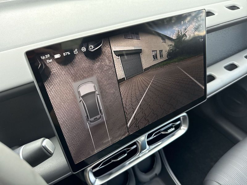 Leapmotor B10 (2026) DESIGN HYBRID EV 18,8 kWh - fotka 14 z 30