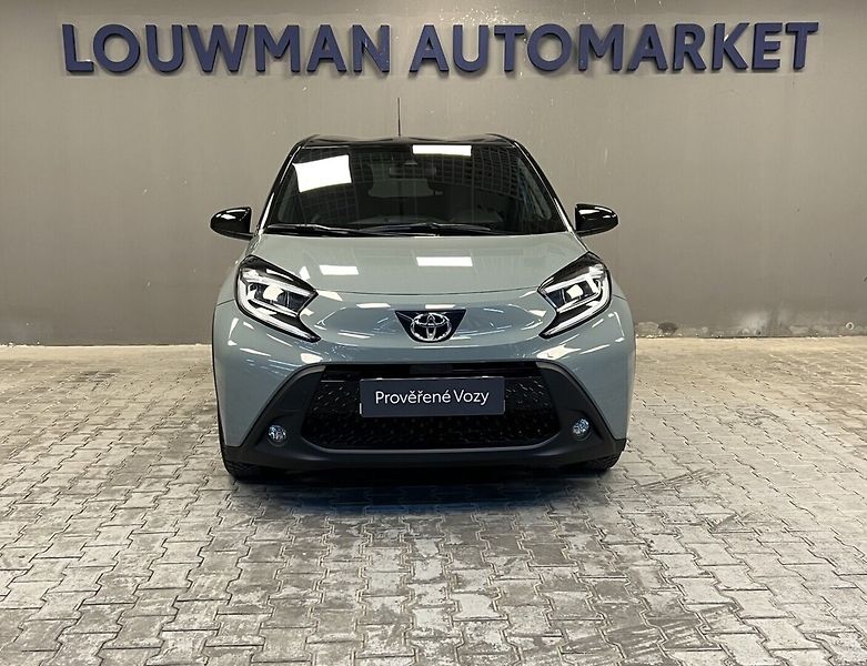 Toyota Aygo 1.0 STYLE TECH VISION - fotka 4 z 16