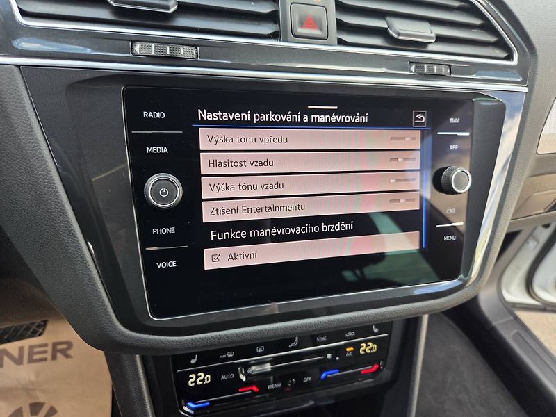 Volkswagen Tiguan (2021) 2.0 TDI DSG - fotka 24 z 46