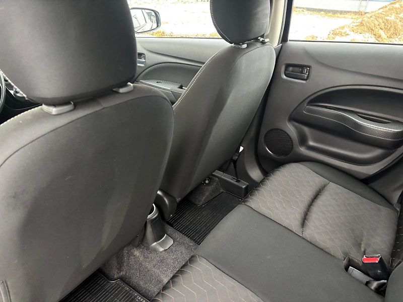 Mitsubishi Space Star 1,2 MIVEC AT - fotka 24 z 26