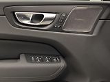 Volvo XC60 (2026) B5 AWD AUT ULTRA BLACK EDITION - náhled 26