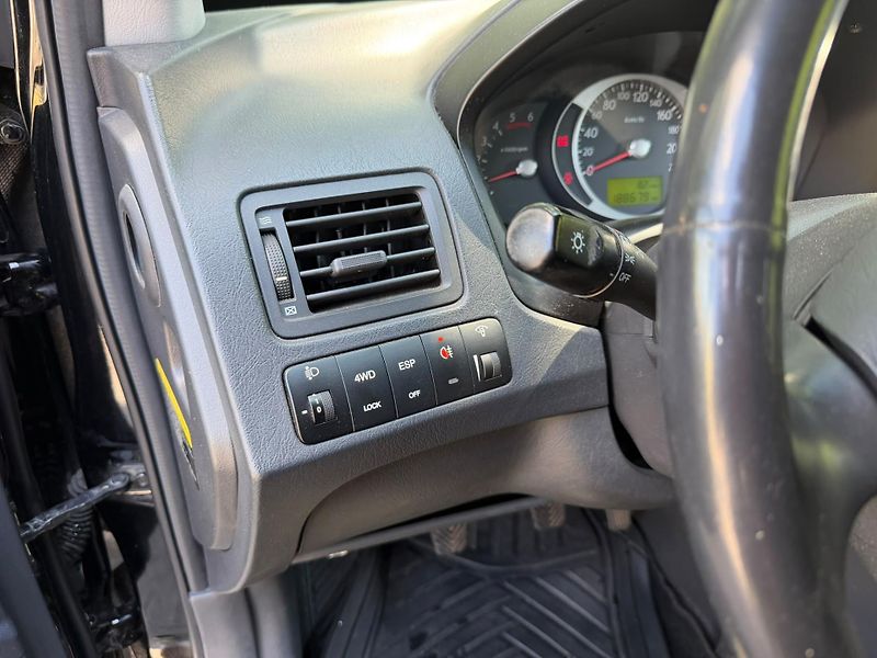 Hyundai Tucson (2005) 2.0CRDi,83kw 4x4 - fotka 19 z 23