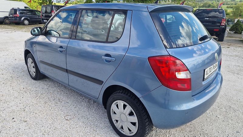 Škoda Fabia 1,6 16V - fotka 5 z 11