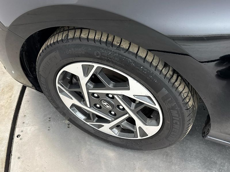 Hyundai i30 Smart DCT - fotka 26 z 26