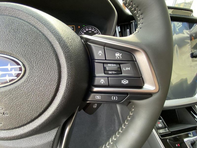 Subaru Outback (2025) 2.5i Touring MR25 černá Nappa  - fotka 16 z 20