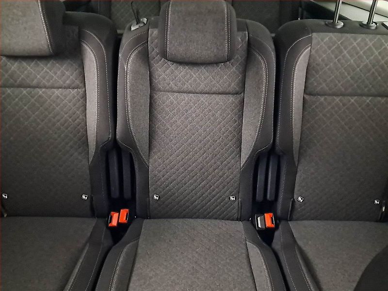 Opel Combo (2024) Maxi Elegance 1.5 CDTI, 7Míst - fotka 10 z 20