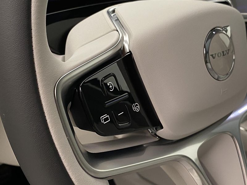 Volvo ES90 (2026) PURE ELECTRIC ULTRA - fotka 27 z 79