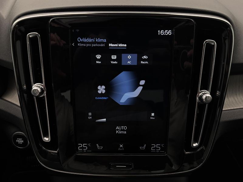 Volvo XC40 D3 INSCRIPTION AUT - fotka 38 z 43