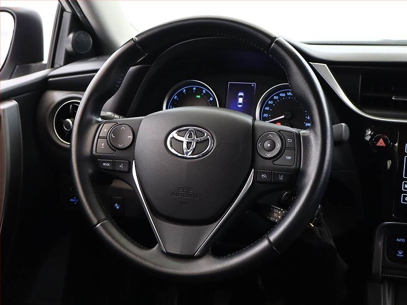 Toyota Corolla (2018) 1.6 Valvematic, Serv.kniha - fotka 13 z 16