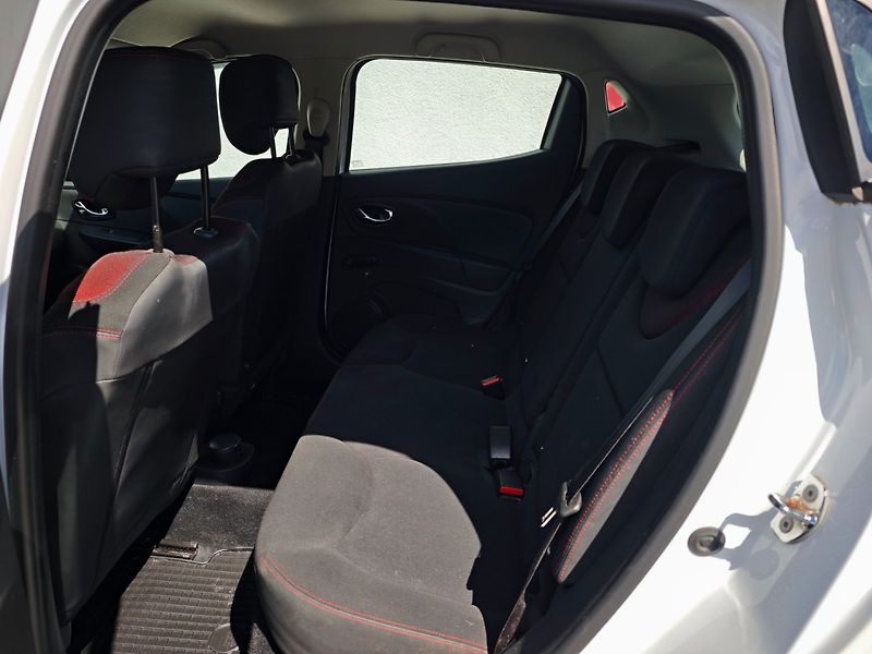 Renault Clio (2013) 1.2 16V Lutecia NAVI nové ČR - fotka 13 z 41