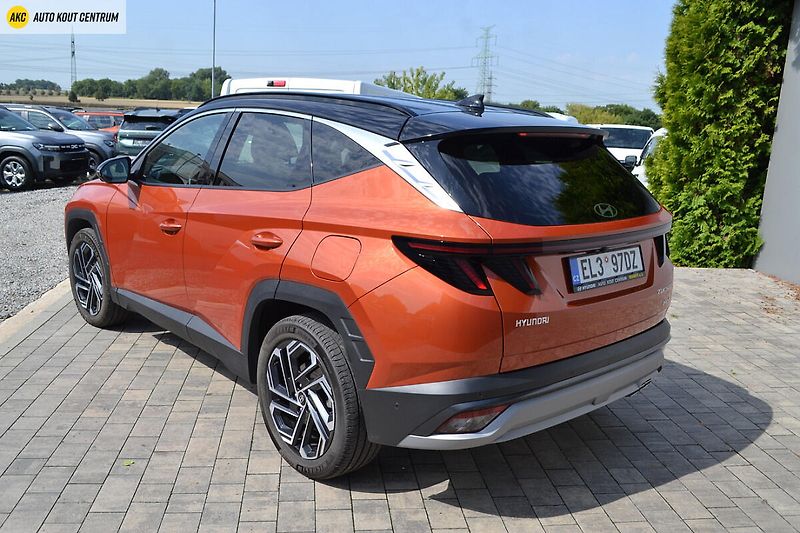 Hyundai Tucson 1,6 T-GDI PHEV 4WD AT PREMIUM - fotka 3 z 69