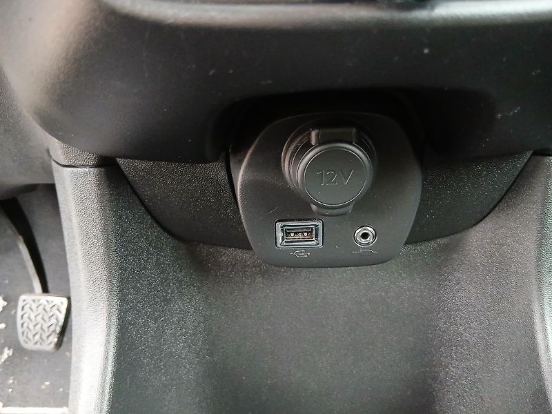 Toyota Aygo 1.0, 51 kW, klima - fotka 21 z 26