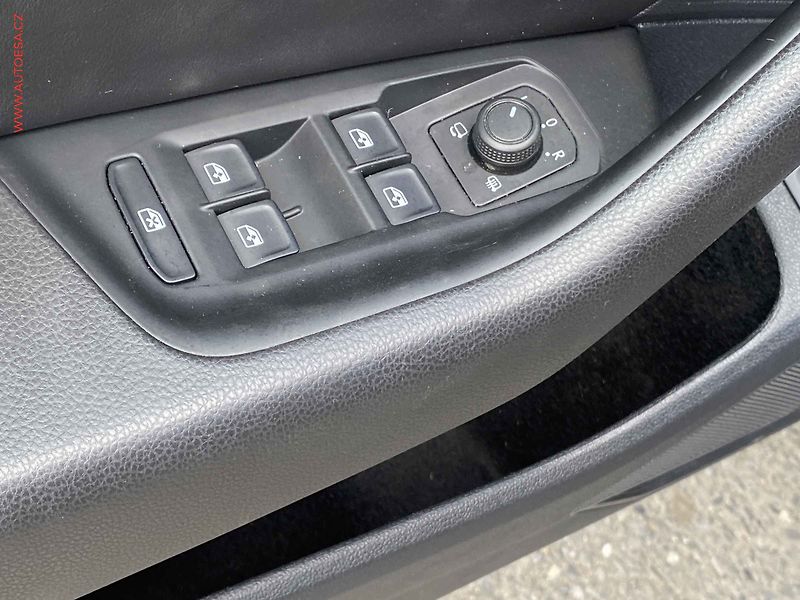 Volkswagen Arteon (2019) 2.0 TSi, R-Line, DSG, TZ - fotka 11 z 19