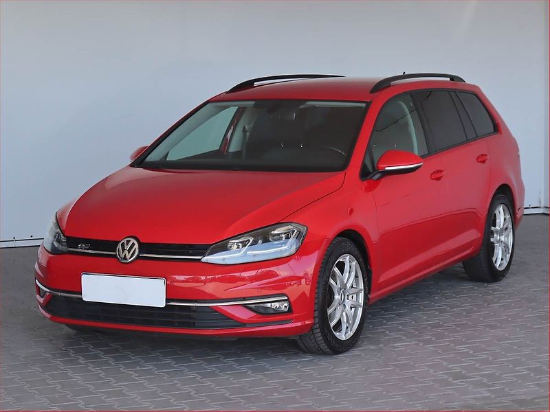Volkswagen Golf (2018) R-Line 1.6 TDI, Automat, Kůže - fotka 2 z 22