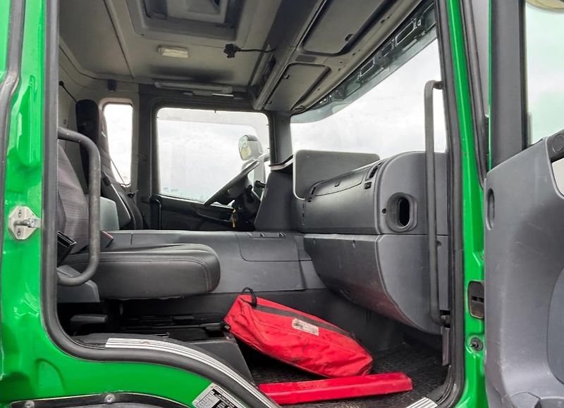 Scania (2015) P 410 8x4 MIX 9m3 EURO 6 - fotka 16 z 21
