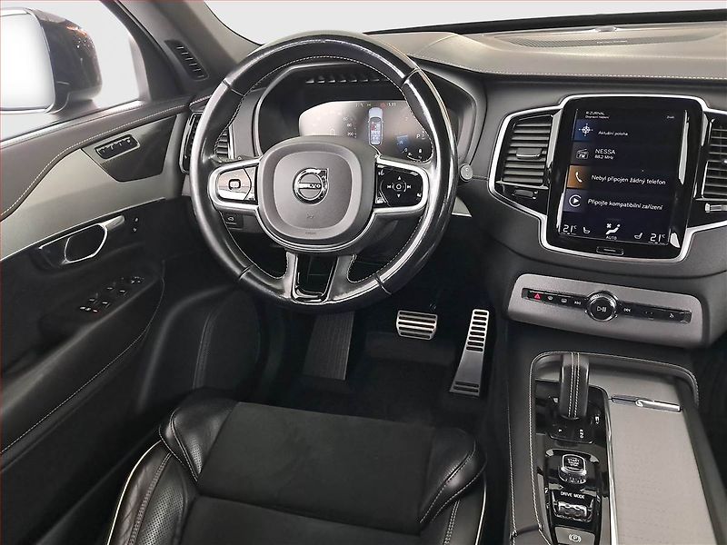 Volvo XC90 (2021) B5 AWD - fotka 7 z 25