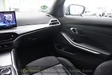 BMW Řada 3 320D xDrive M-SPORT ČR 1.M - náhled 23