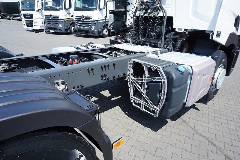 Renault (2018) C 520 / EURO 6 / ACC / 6 X 4 / - fotka 14 z 49
