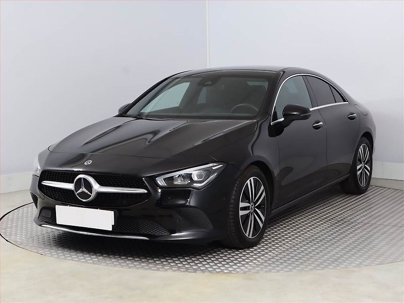 Mercedes-Benz CLA (2022) 200 d - fotka 2 z 20