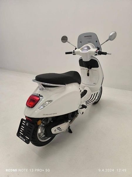 Vespa Primavera 125 3V ABS (2025) E5+ Bianco Innocente - fotka 5 z 9