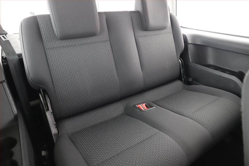 Volkswagen Caddy (2019) Maxi 1.4 TSI, 5Míst, ČR, 1Maj - fotka 11 z 15