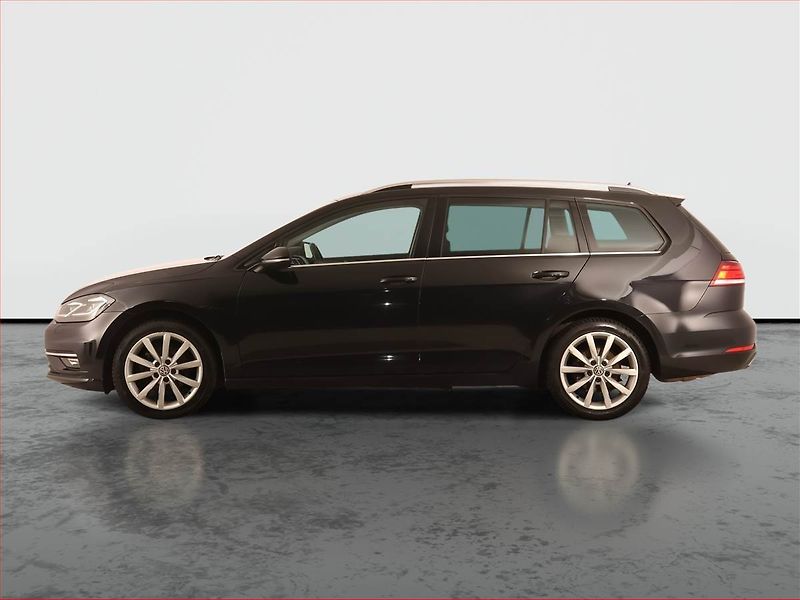 Volkswagen Golf (2018) 1.5 TSI, Automat, Serv.kniha - fotka 3 z 21