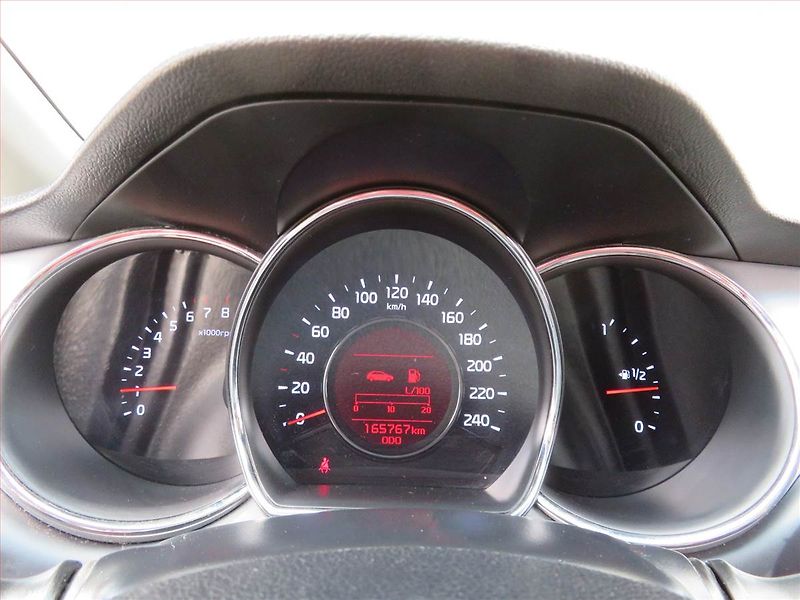 Kia Pro_Ceed (2013) 1.6 GDI, Serv.kniha, Tempomat - fotka 11 z 15