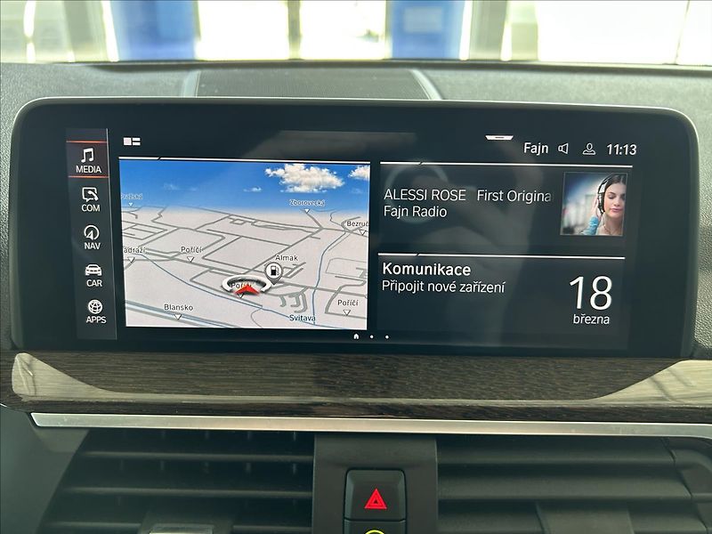 BMW X4 2,0   xDrive,ČR,M-PAKET,SERVIS - fotka 19 z 38