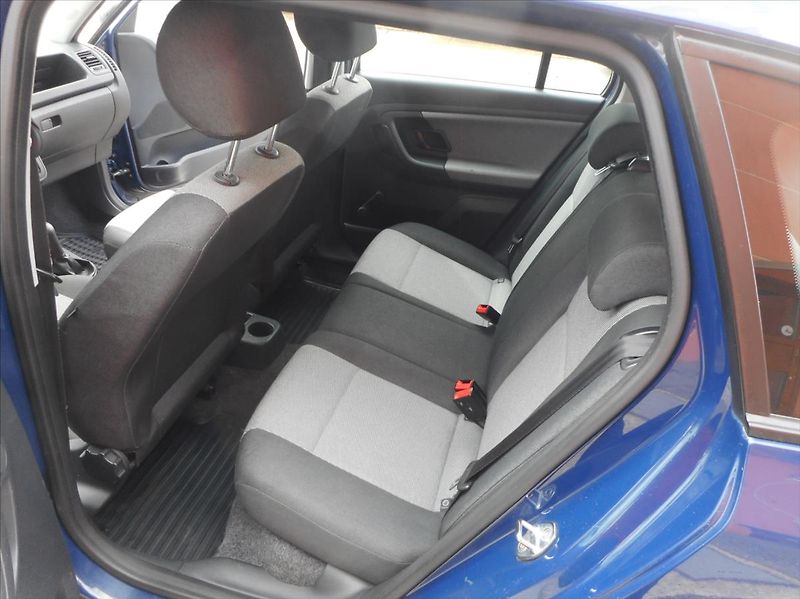 Škoda Fabia 1,2 i HTP - fotka 18 z 20
