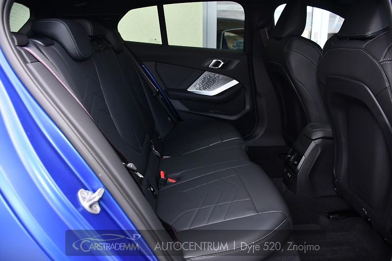 BMW Řada 1 118d M-SPORT 1M ČR - fotka 18 z 54