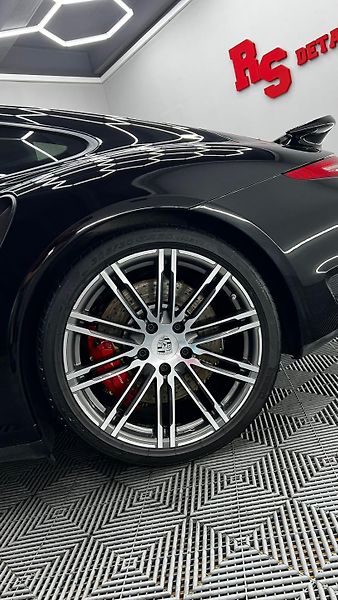 Porsche 911 3.8 TURBO 383 kW - fotka 18 z 24
