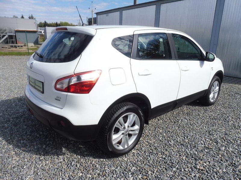 Nissan Qashqai 1.5DCi 110PS NAVI STK TOP STAV - fotka 11 z 189