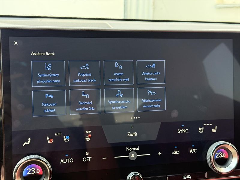 Lexus NX 350h 2,5 F-sport, 4x4 - fotka 18 z 28