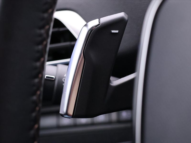 Peugeot 3008 GT 1,6 PureTech 133kW Automat - fotka 27 z 46