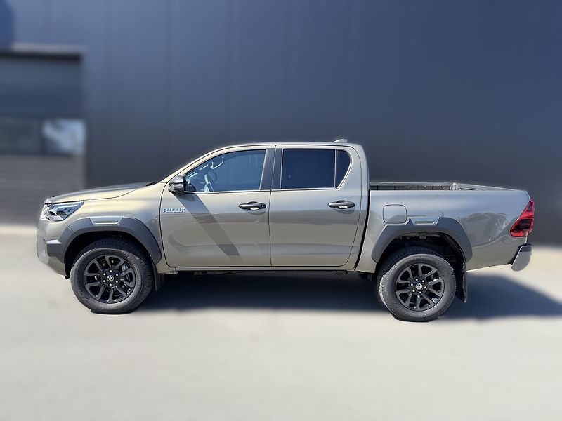 Toyota Hilux (2025) Invincible - fotka 2 z 6