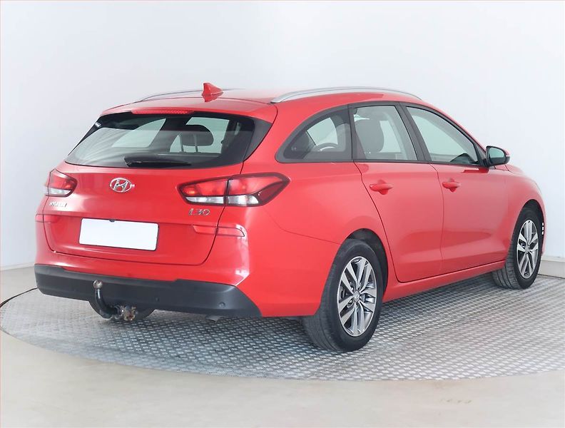 Hyundai i30 (2020) 1.4 T-GDI, ČR,1.maj - fotka 5 z 17