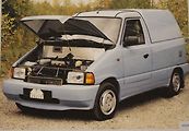 Vůz s pohledem na motor Hyundai pod kapotou.