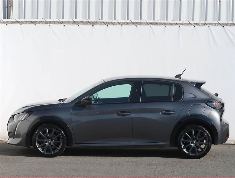 Peugeot 208 (2020) GT Pack 1.2 PureTech, Automat - fotka 3 z 21