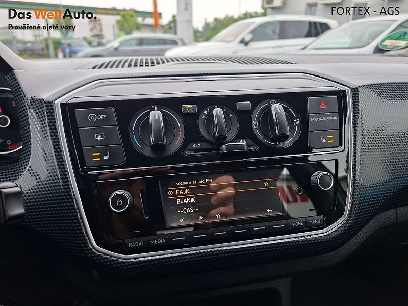 Volkswagen up! (2019) Move, 1.0 MPi,44kW,Park.senzor - fotka 11 z 25