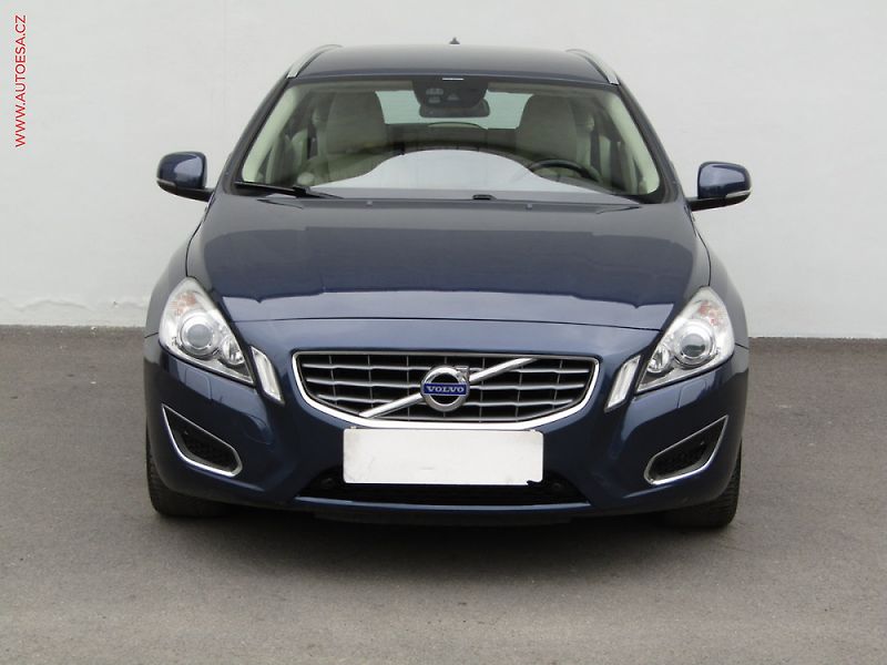Volvo V60 (2010) 2.0, ČR, STK6/28 - fotka 2 z 3