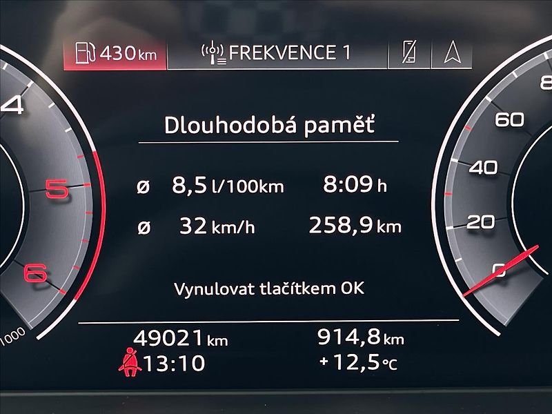 Audi Q5 2,0 TDI quattro S line  Sportb - fotka 10 z 23
