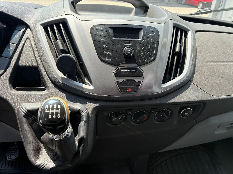 Ford Transit (2015) 2.2TDCi, 74KW, 9 MÍST, L3H2 - fotka 15 z 18