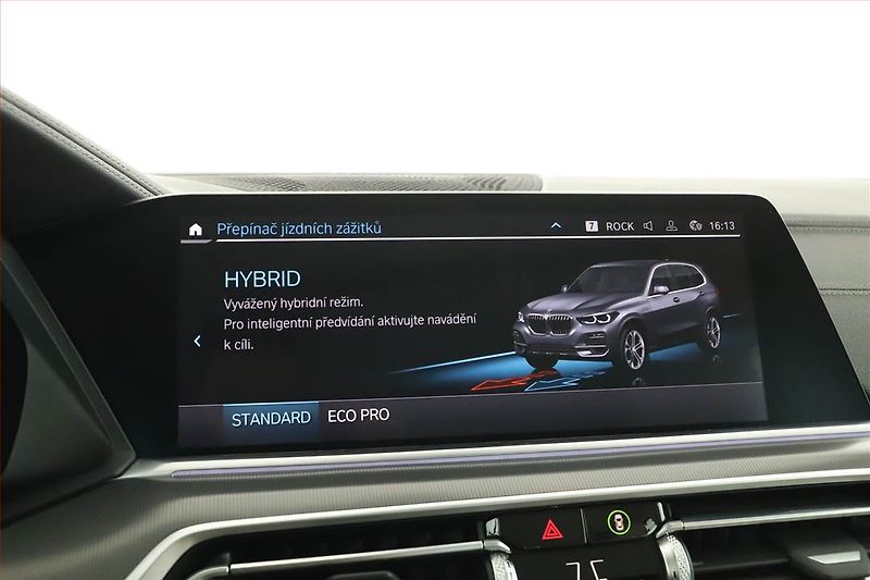 BMW X5 (2020) xDrive45e iPerf. - fotka 14 z 21