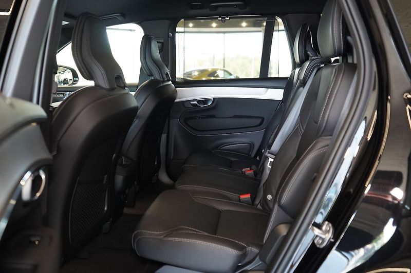 Volvo XC90 B5 PLUS Black Edition, Vzduch - fotka 43 z 49