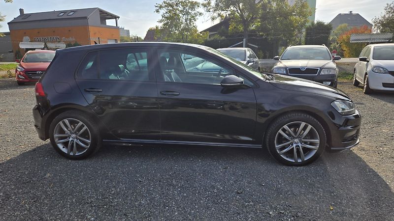 Volkswagen Golf 1.6TDI  DSG COMFORT 77KW - fotka 7 z 44