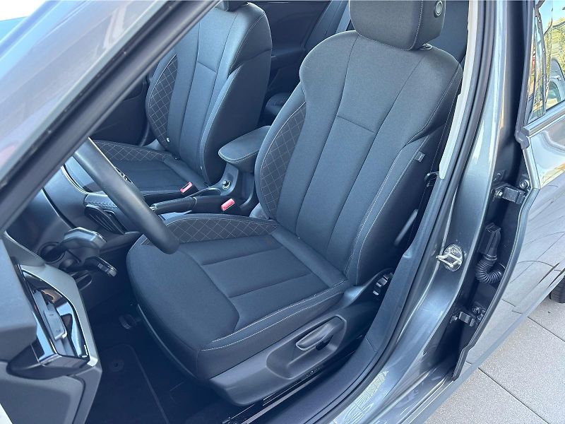 Škoda Kamiq 1.0TSi 81kW Ambition DSG - fotka 24 z 30