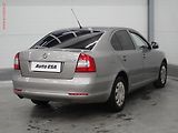 Škoda Octavia (2011) 1.6TDi, ČR, AC, temp - náhled 3