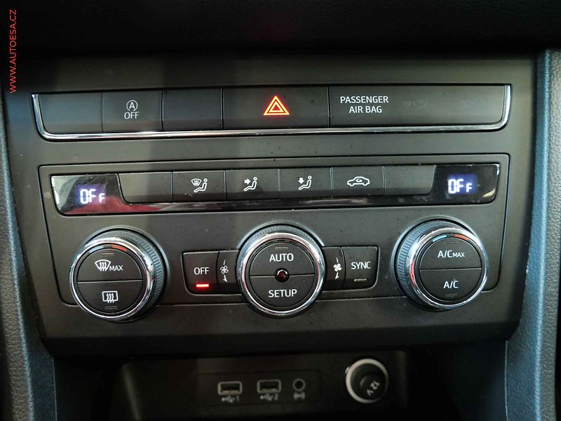 Seat Ateca (2017) 1.6 TDi, AC, tempo - fotka 17 z 19